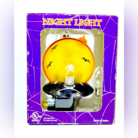 Spooky Skeleton and Graveyard - Picture 2 of 4